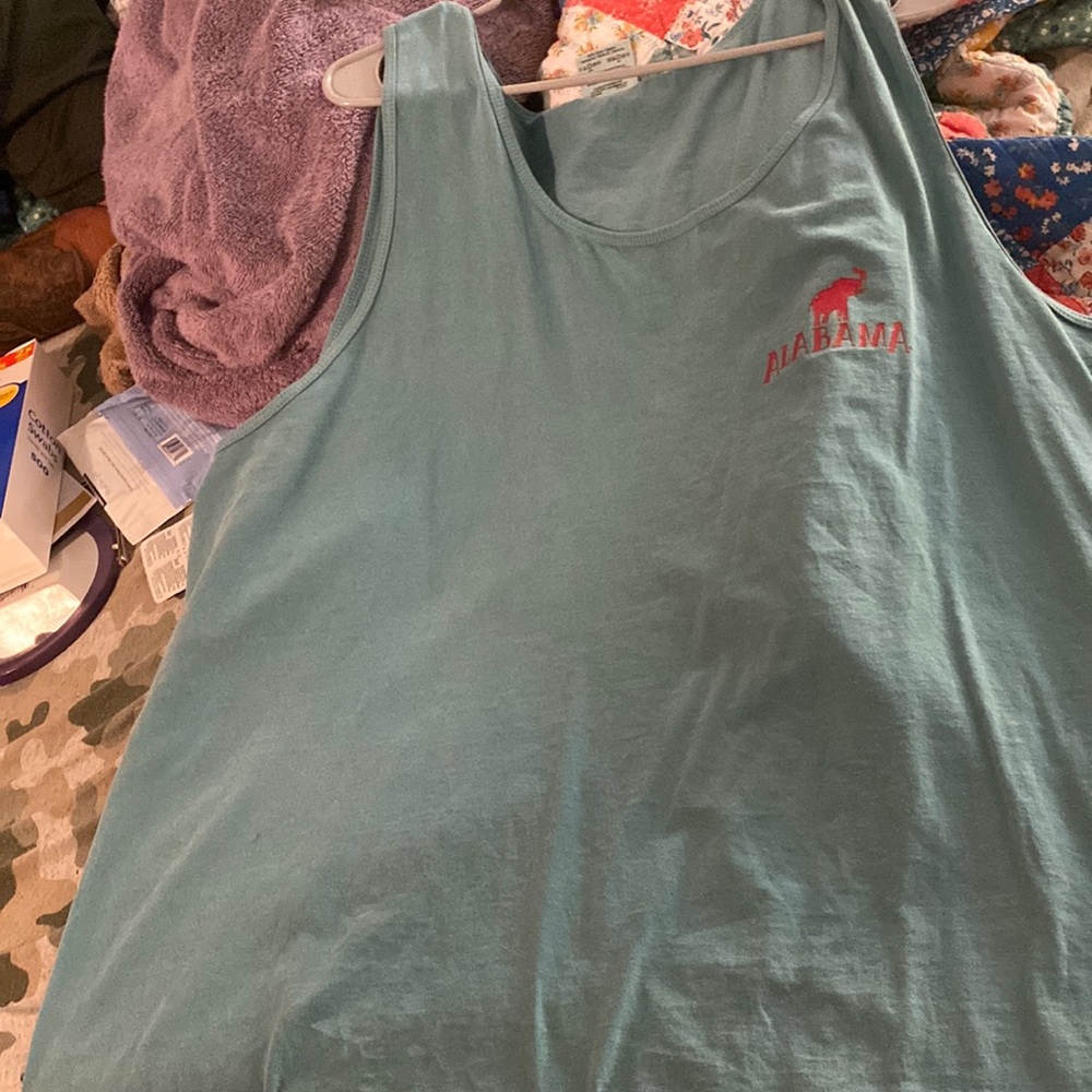 Women’s tank top